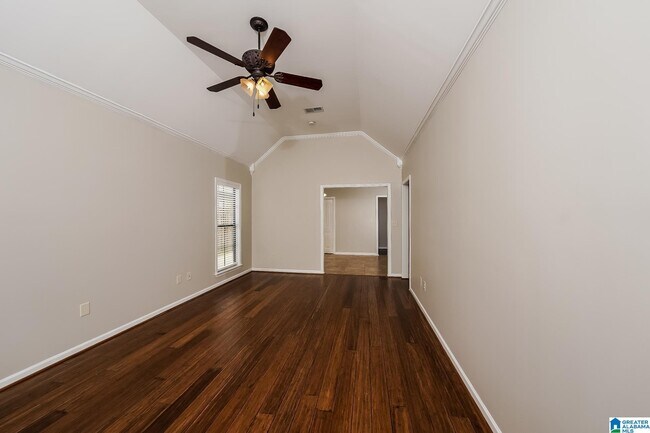 Foto del edificio - 8323 Miller Pl