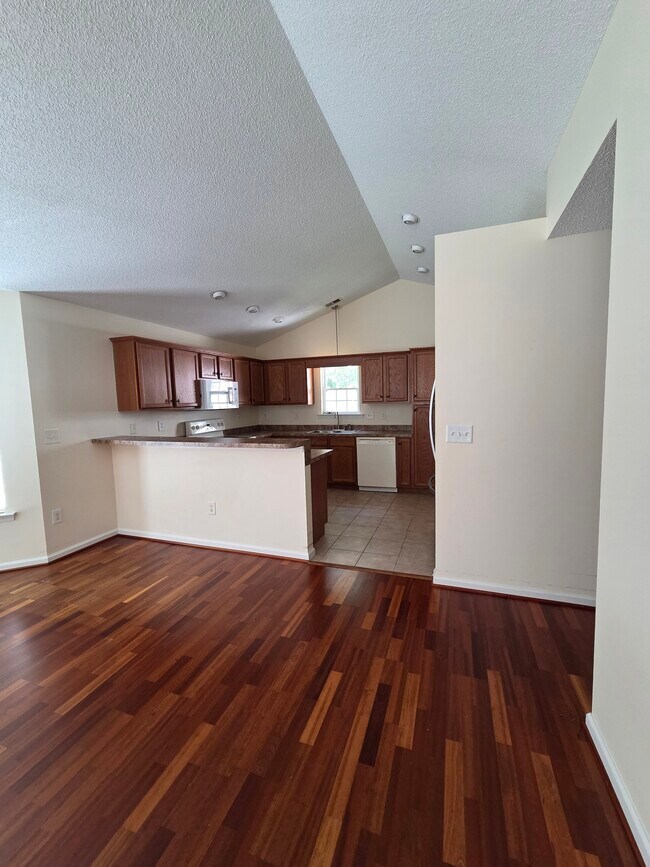 Foto del edificio - 593 Calypso Dr