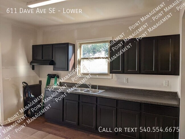 Foto del edificio - 611 Dale Ave SE
