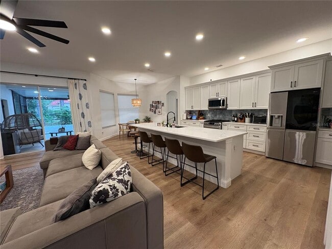 Building Photo - 10413 Canary Isle Dr