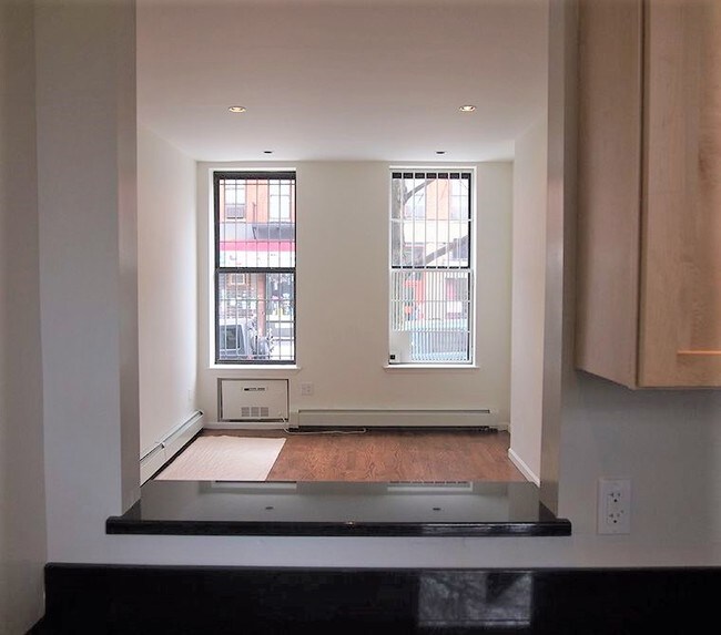 Foto del edificio - 646 Classon Ave