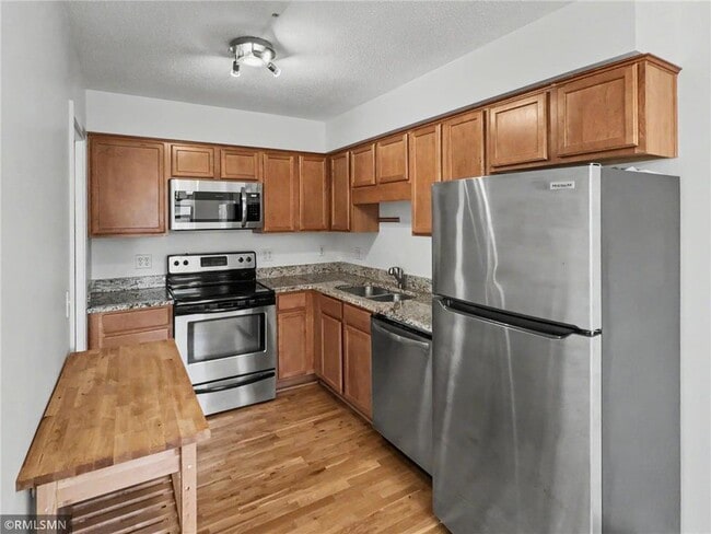 Foto del edificio - 2727 W 43rd St