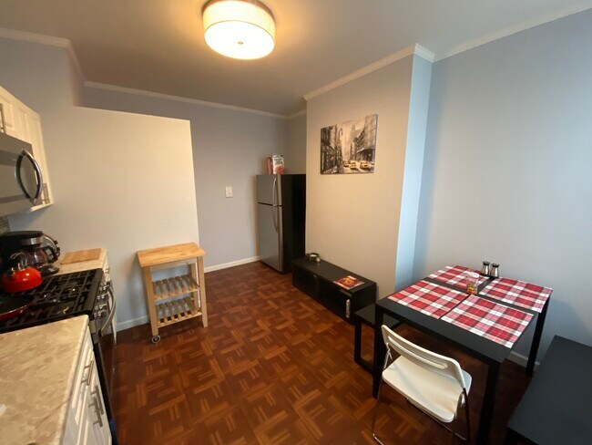 Foto del edificio - 539 47th Rd