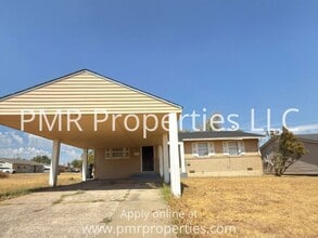 Building Photo - 5425 NW Kinyon Ave