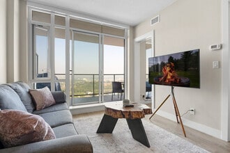 Building Photo - 1188-1183 3 St SE