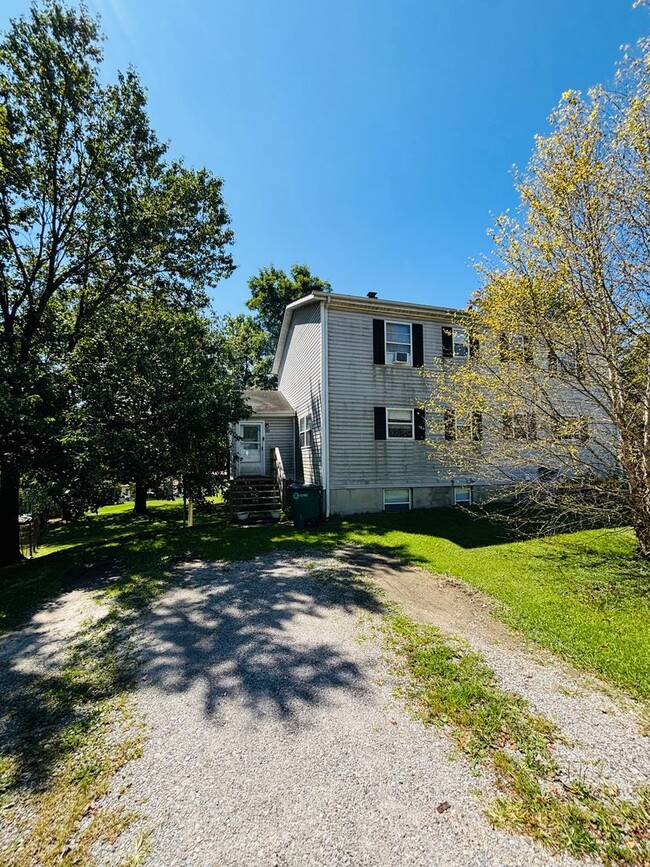 Building Photo - 255 Wakeman Ct NE