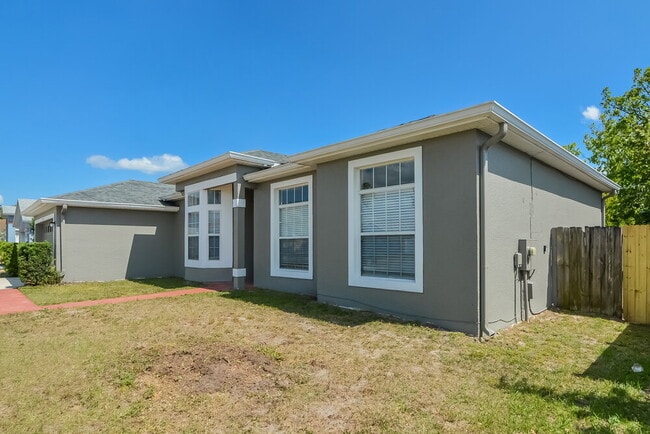 Foto del edificio - 717 Modena St