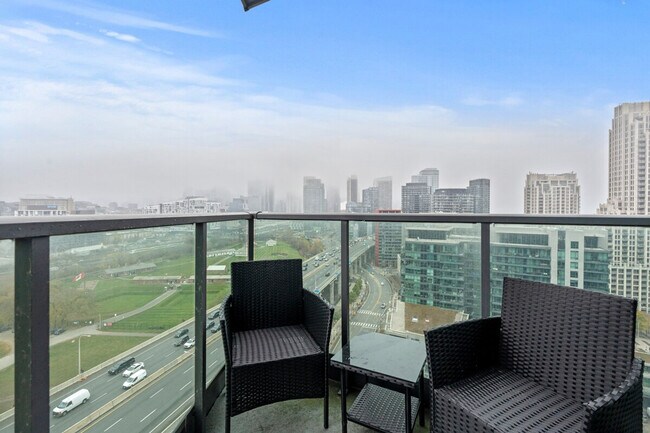 Photo du bâtiment - 231 Fort York Blvd