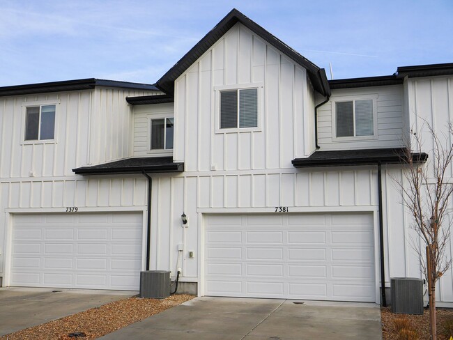 Foto del edificio - Townhome in West Jordan