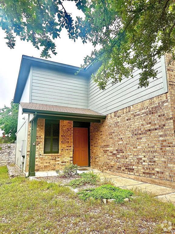 Building Photo - 8709 Davis Oaks Trail