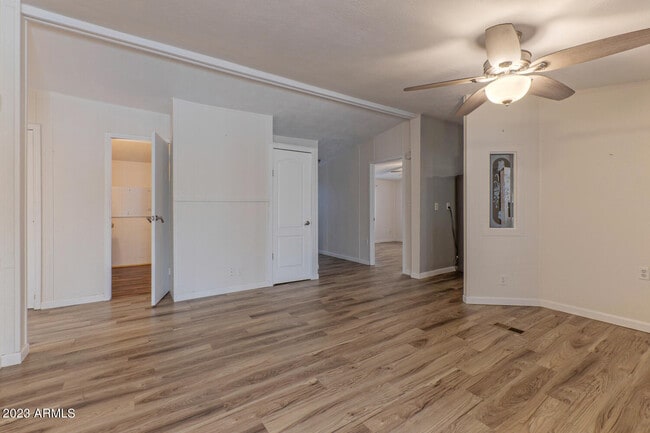 Foto del edificio - 16005 N 32nd St