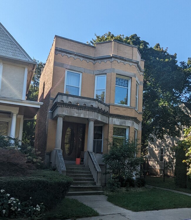 Building Photo - 1022 Greenleaf St