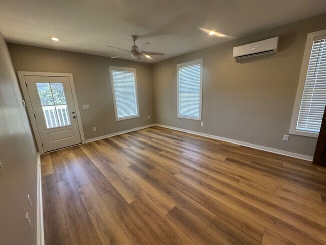 Foto del edificio - 621 Arthur St