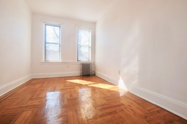 Building Photo - 5021 Avenue D