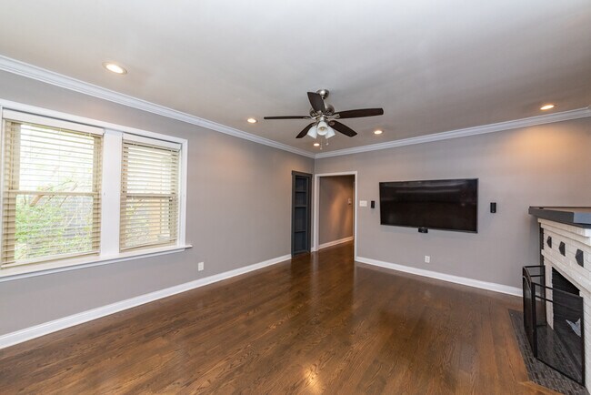 Foto del edificio - 2824 N Rockwell St
