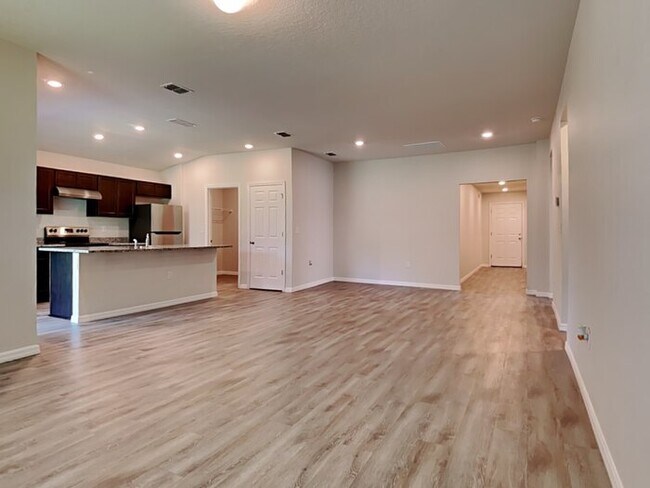 Building Photo - 8682 Kaye Ln