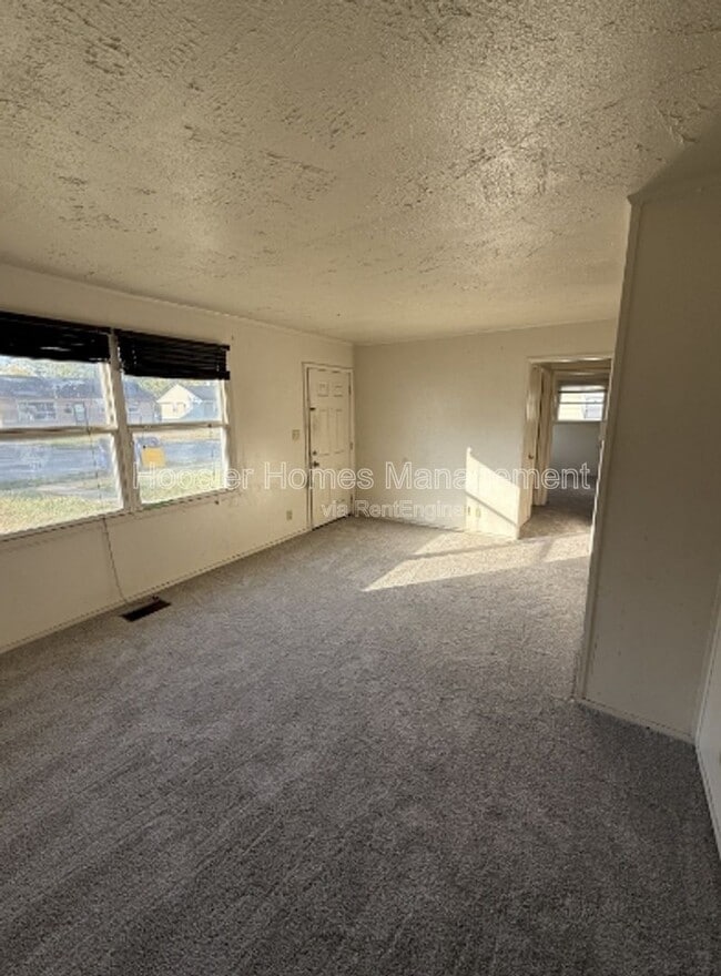 Foto del edificio - 7346 E 54th St