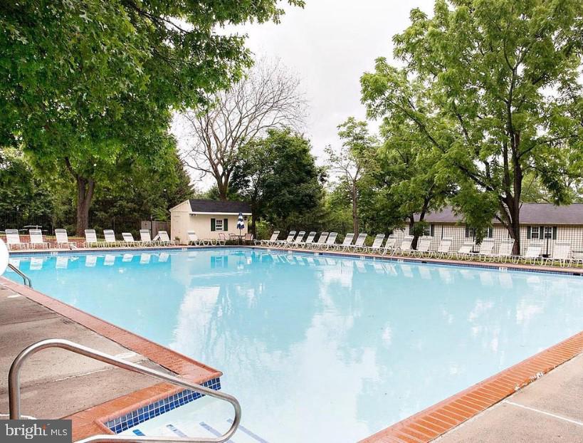 Foto principal - 126 Berwick Pl