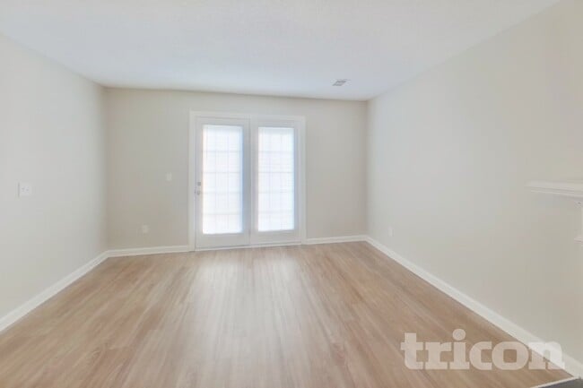Building Photo - 163 Brooksong Dr