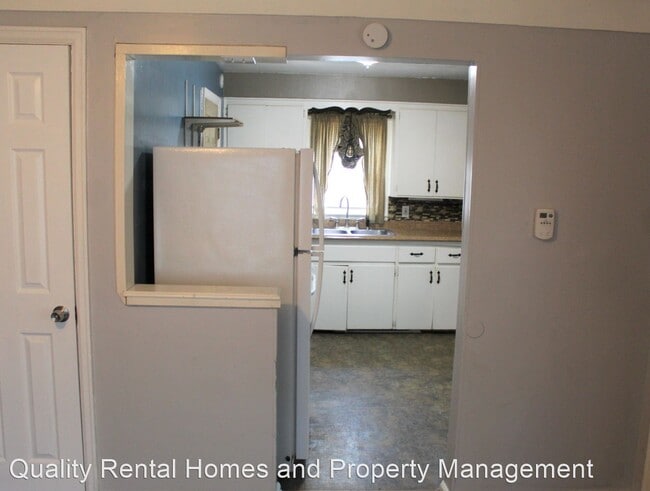 Building Photo - 2 br, 1 bath House - 967 Salisbury Ave