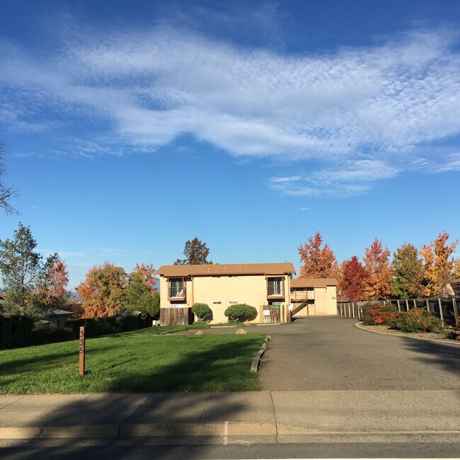 335 Lake Blvd Unit 20, Redding, CA 96003 Apartments in Redding, CA