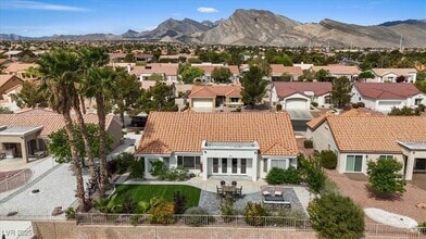 Building Photo - 3024 Lotus Hill Dr