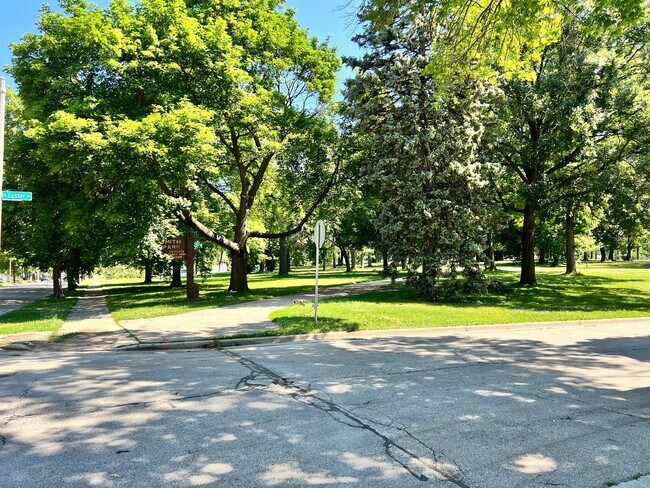 Foto del edificio - 5376 N 35th St