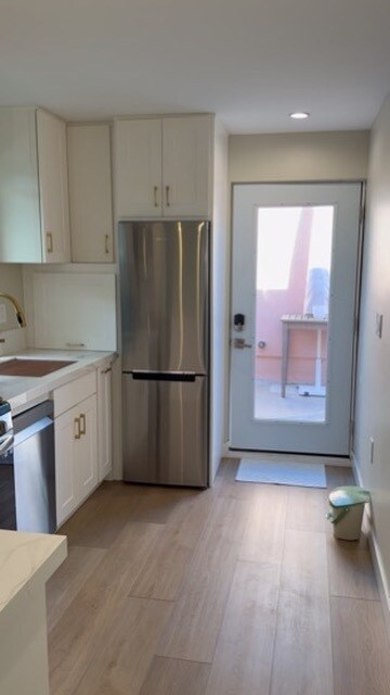 Foto del edificio - 8507 Croydon Ave