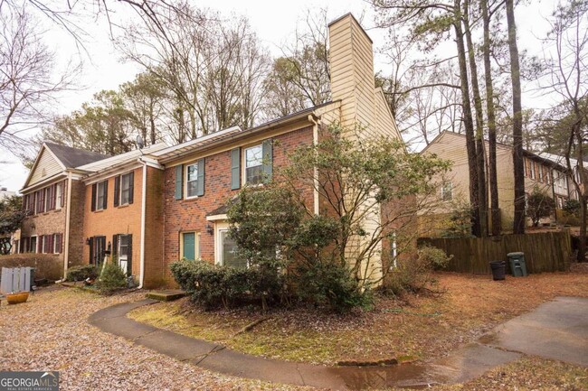 Building Photo - 1714 Twin Brooks Dr SE