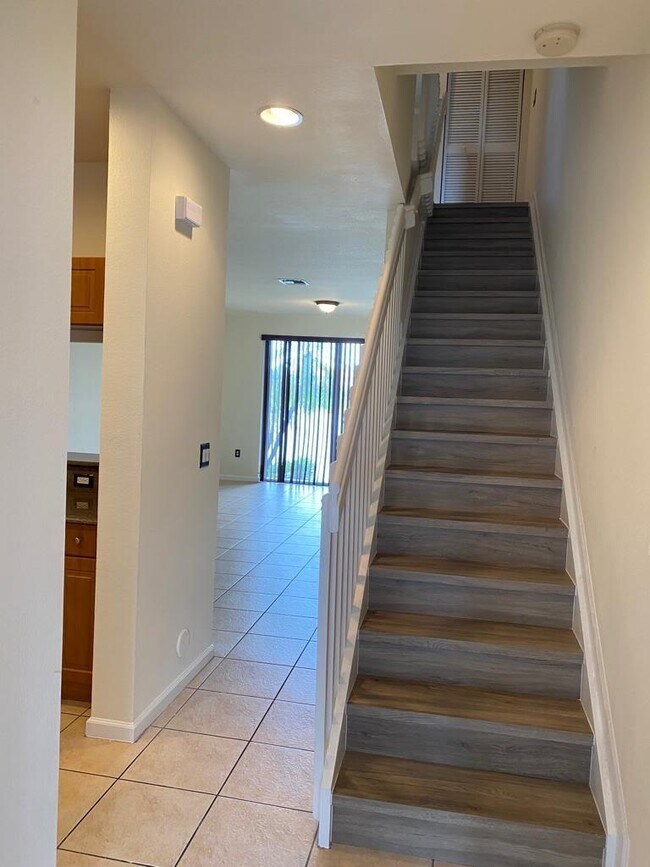 Building Photo - 2766 SW 82nd Ave