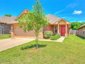 Building Photo - 804 Stag Trail