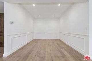 Building Photo - 133 S Oakhurst Dr