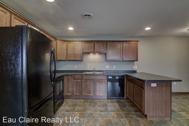 Building Photo - 1252 Parkland Dr