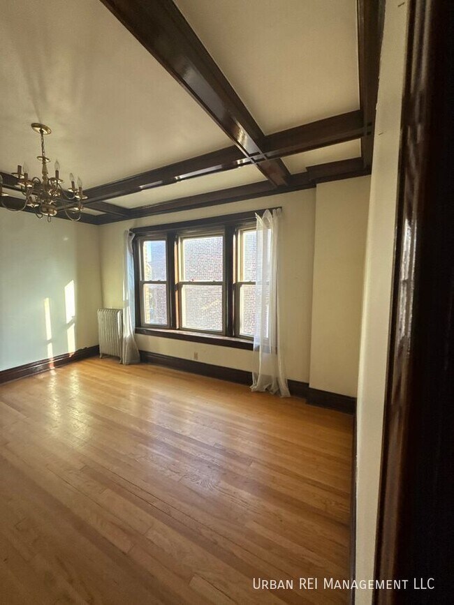 Foto del edificio - 3342 S Lowe Ave