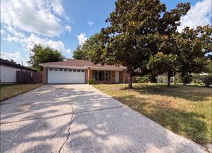 Building Photo - 9533 Skyline Dr