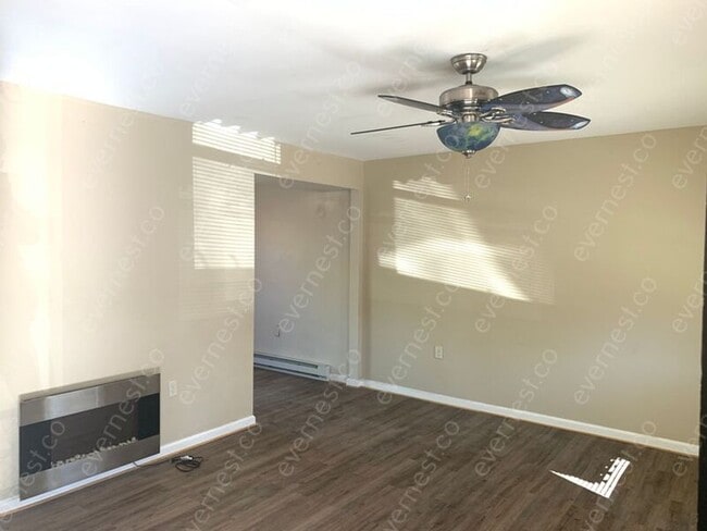 Building Photo - 3383 Dill Ave