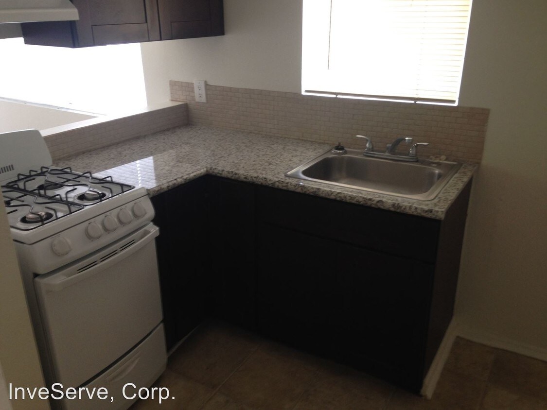 Foto del edificio - 1868 Lincoln Ave