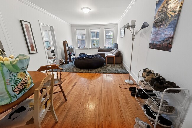 Foto del edificio - 6638 N Glenwood Ave