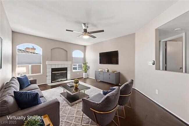 Building Photo - 4555 E Sahara Ave