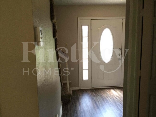 Building Photo - 1403 Bradford Pl