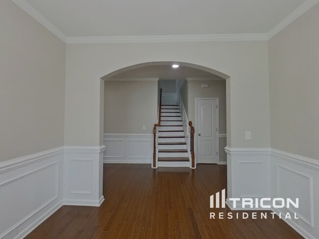 Building Photo - 941 Lynnview Ct