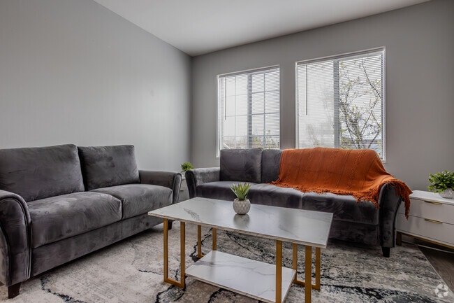 1BR, 1BA - 582SF - Modelo - Shiloh Crossings Apartments