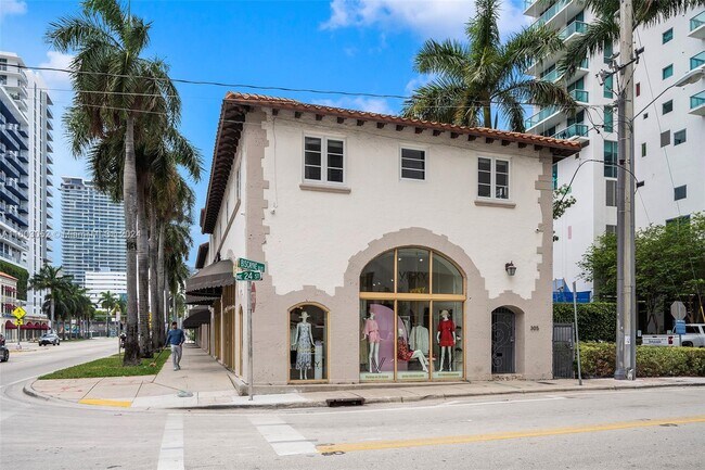 Building Photo - 305 NE 24th St