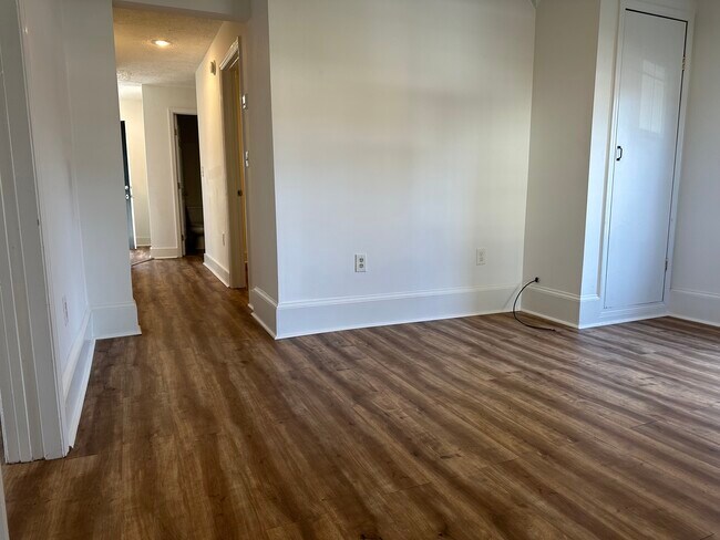 Living Room - 2411 Alameda St