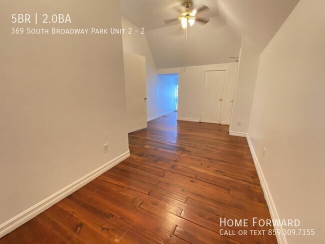 Foto del edificio - 369 S Broadway Park