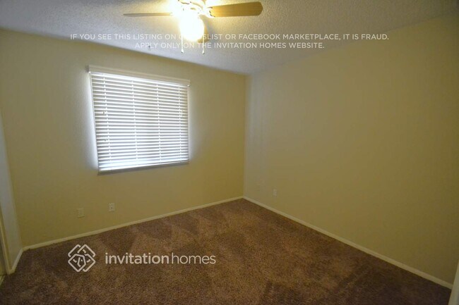 Foto del edificio - 8039 S 24th St