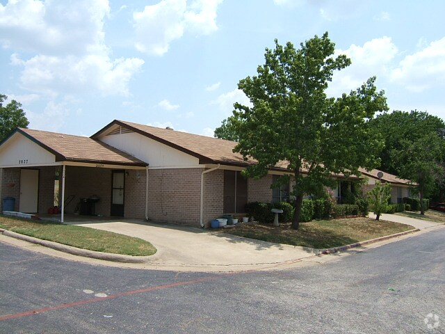 Fellowship Apartments Arlington Tx Apartments Com