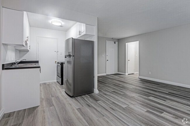 1BR, 1BA - 650SF - Kitchen/Living Room - 65 Windermere Ave