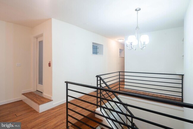 Foto del edificio - 1426 Willington St