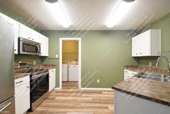 Foto del edificio - 3 br, 2 bath Townhome - 7942 Wildwood Farm...